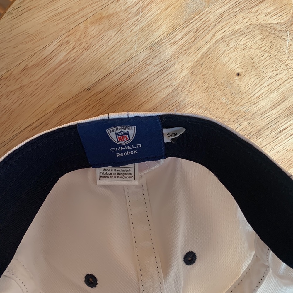 Chicago Bears Reebok hat🏈 - Picture 5 of 7